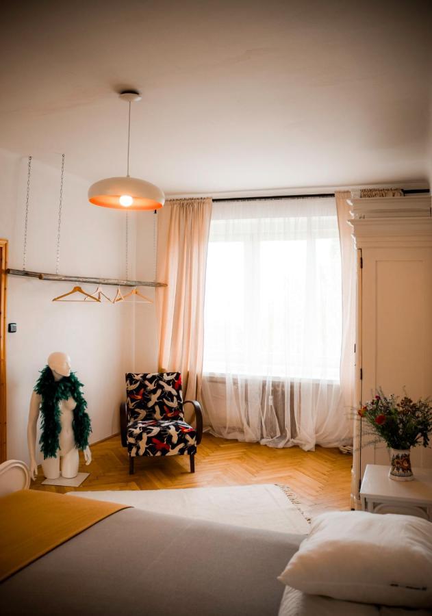 Kiki & Luky Family Apartment By Prague Castle المظهر الخارجي الصورة